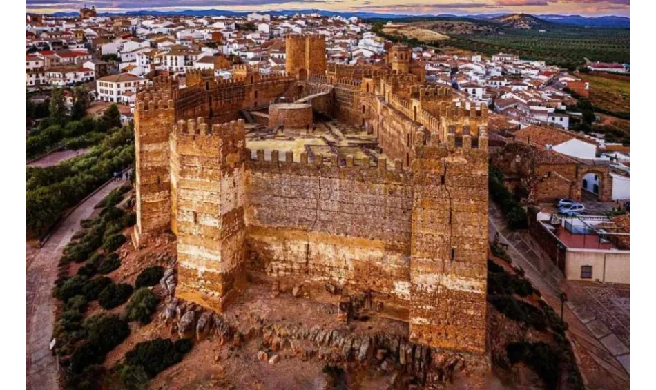 Otra obra maestra un tesoro , en nuestra historia ¡El castillo Burgalimar !