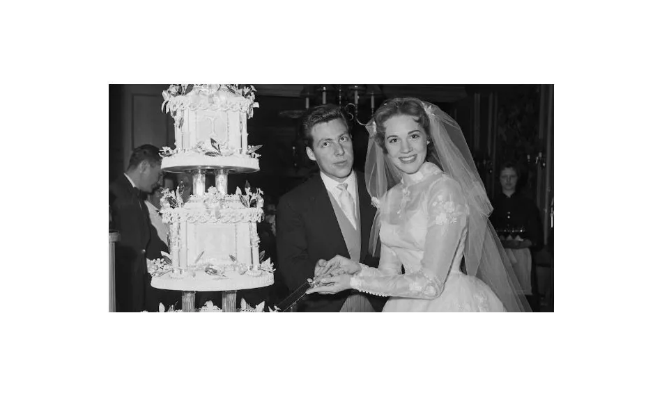 La historia del vestido y las joyas de Julie Andrews