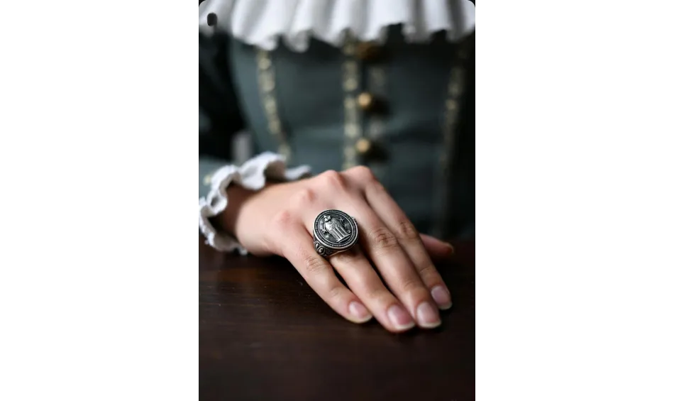 "El poder del Sello: La historia de los anillos sello a través de los Siglos" 